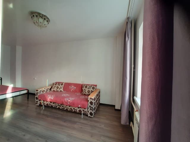 1 комн., 37 м², Монолитно-каркасный, Крестьянский рынок, стадион "Туймаада" 3