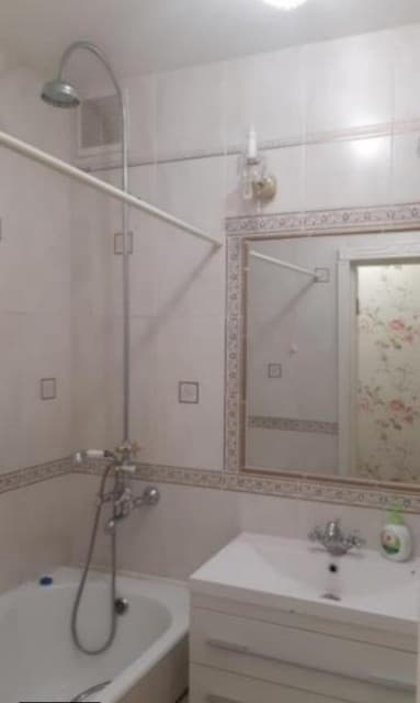 1 комн., 42 м², Инд. планировка, Центр - район пл. Дружбы 4