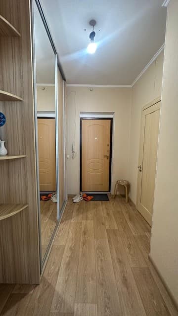 1 комн., 35 м², Инд. планировка, Областная больница, рынок "Манньыаттаах" 4