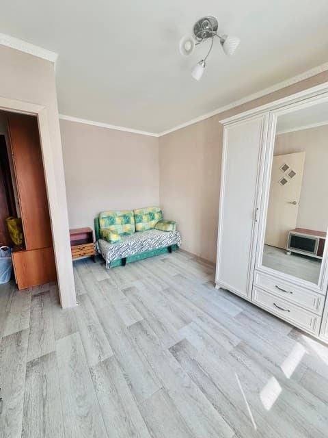 1 комн., 25 м², Блочный, Студгородок 4