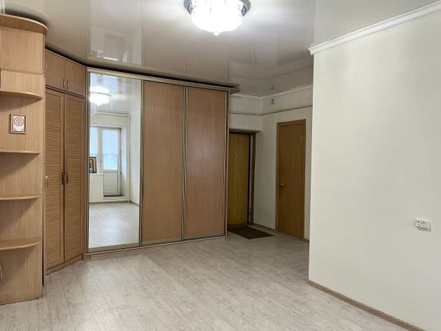 1 комн., 35 м², Инд. планировка, Площадь Победы 6