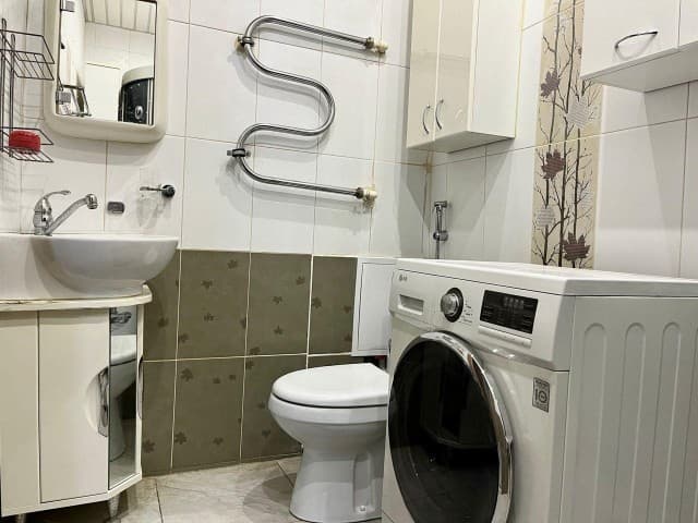 1 комн., 35 м², Инд. планировка, Площадь Победы 9