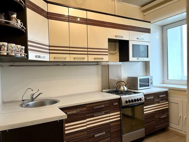 1 комн., 35 м², Инд. планировка, Площадь Победы