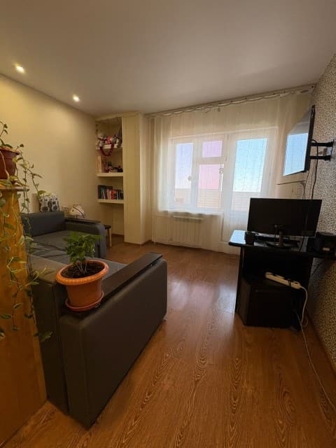 Студия, 34 м², Монолитно-каркасный, Крестьянский рынок, стадион "Туймаада" 2
