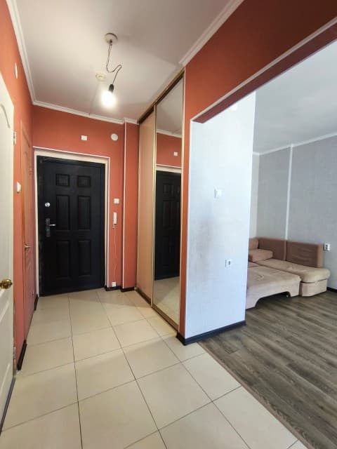 1 комн., 43 м², Блочный, Кинотеатр Лена 2