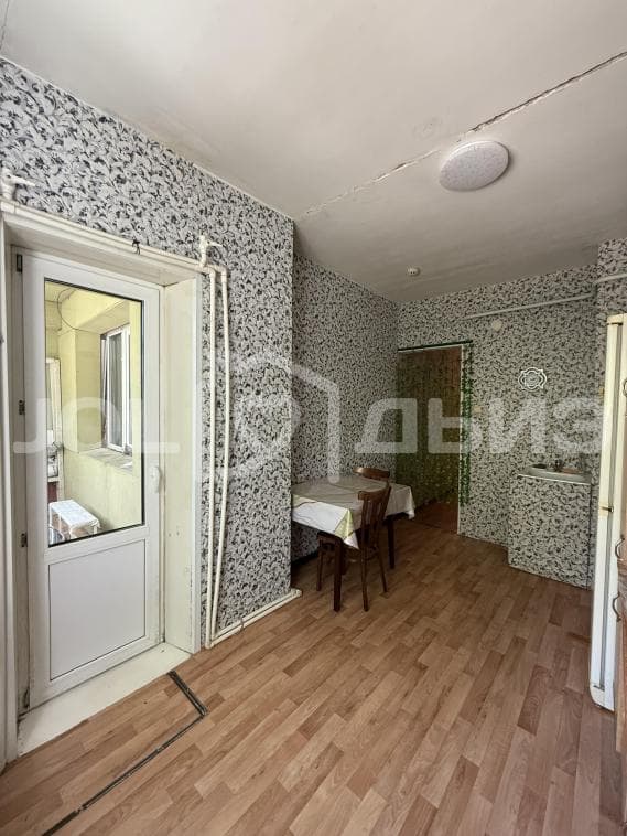 1 комн., 37 м², Блочный 8