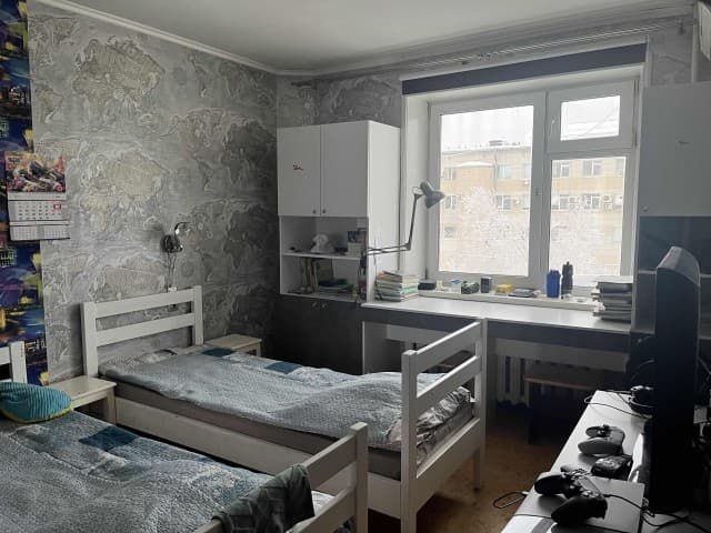 4 комн., 71 м², КПД, Центр - район пл. Орджоникидзе