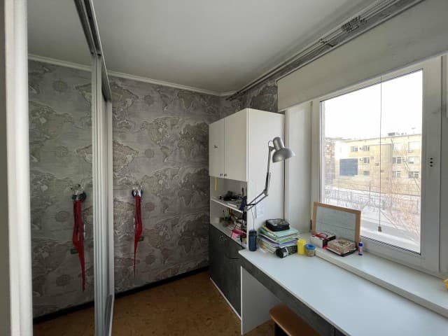 4 комн., 71 м², КПД, Центр - район пл. Орджоникидзе 4