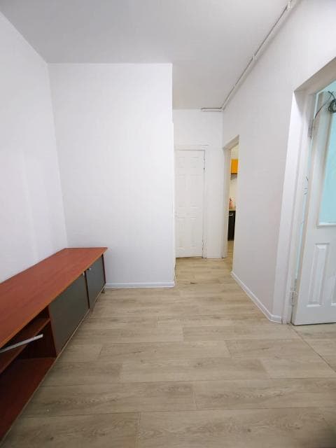 1 комн., 47 м², Блочный, Центр - район пл. Орджоникидзе 9