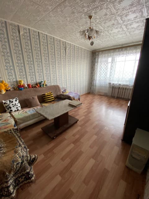 4 комн., 71 м², КПД, Центр - район пл. Орджоникидзе 6