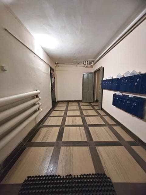 1 комн., 47 м², Блочный, Центр - район пл. Орджоникидзе 15