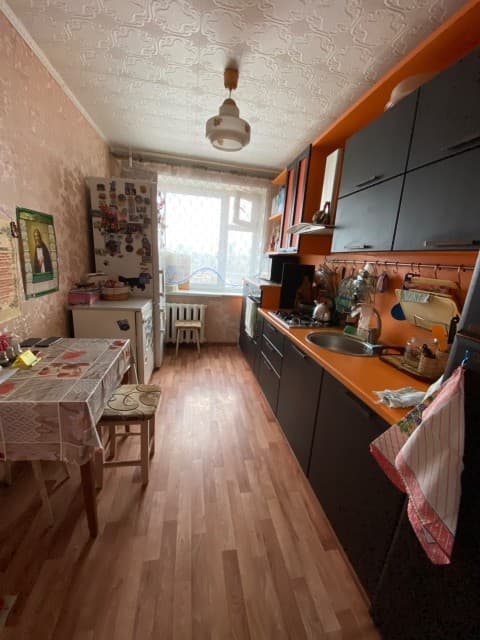 4 комн., 71 м², КПД, Центр - район пл. Орджоникидзе 4