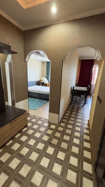 1 комн., 38 м², Монолитно-каркасный, Крытый рынок 4