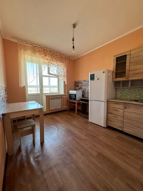 1 комн., 37 м², Блочный, 17 квартал