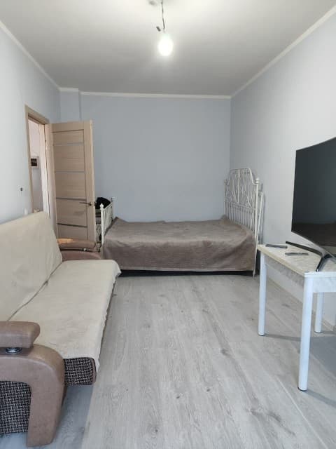 1 комн., 37 м², Монолитно-каркасный, 203 мкрн. 8