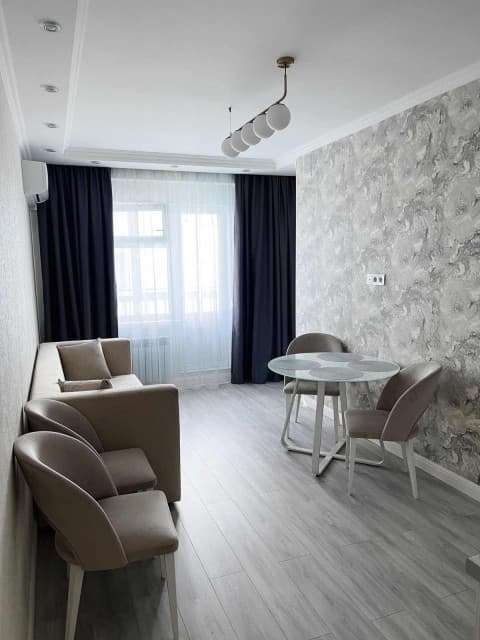 1 комн., 46 м², Монолитно-каркасный, Областная больница, рынок "Манньыаттаах"
