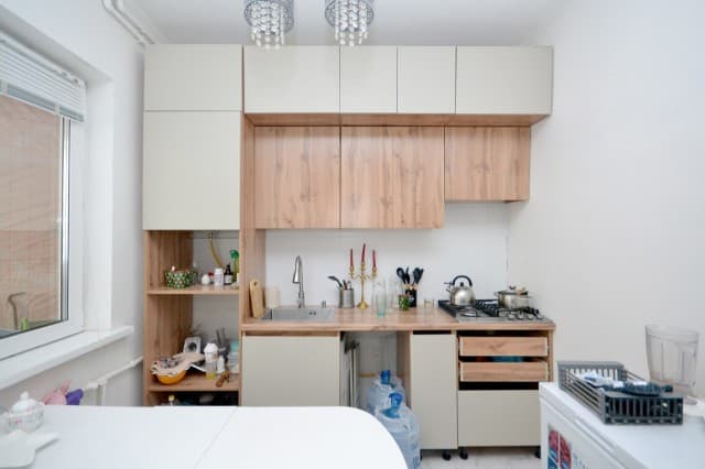 1 комн., 40 м², Инд. планировка, Областная больница, рынок "Манньыаттаах"