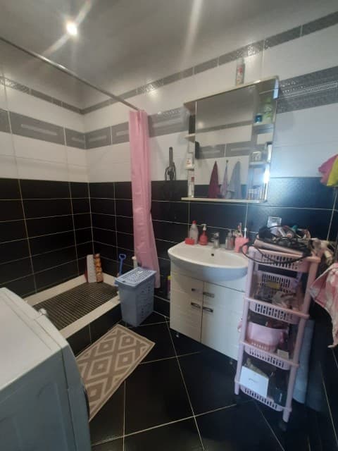 1 комн., 44 м², Блочный, Центр - район пл. Дружбы 9