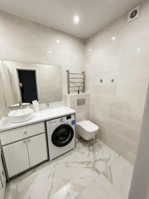 1 комн., 46 м², Монолитно-каркасный, Областная больница, рынок "Манньыаттаах" 6
