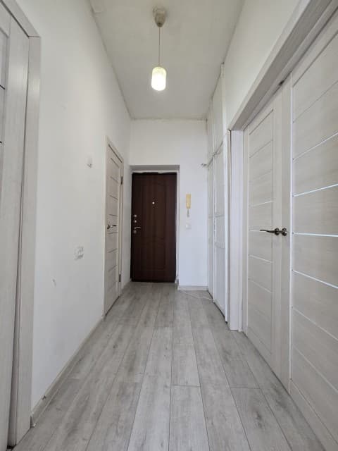 1 комн., 34 м², Блочный, Площадь Победы 6