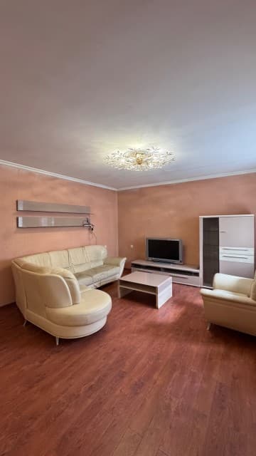 3 комн., 84 м², 112 серия, Сахацирк