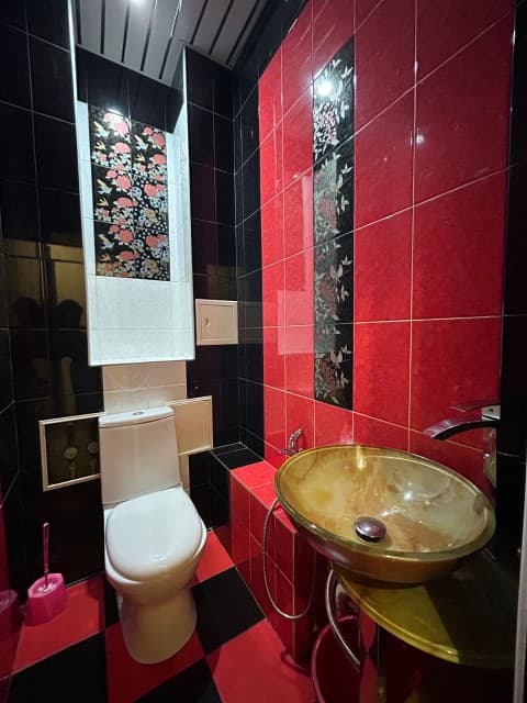 3 комн., 113 м², Блочный, Сахацирк 8