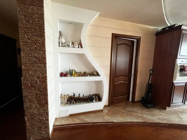 3 комн., Блочный, 31 школа 6