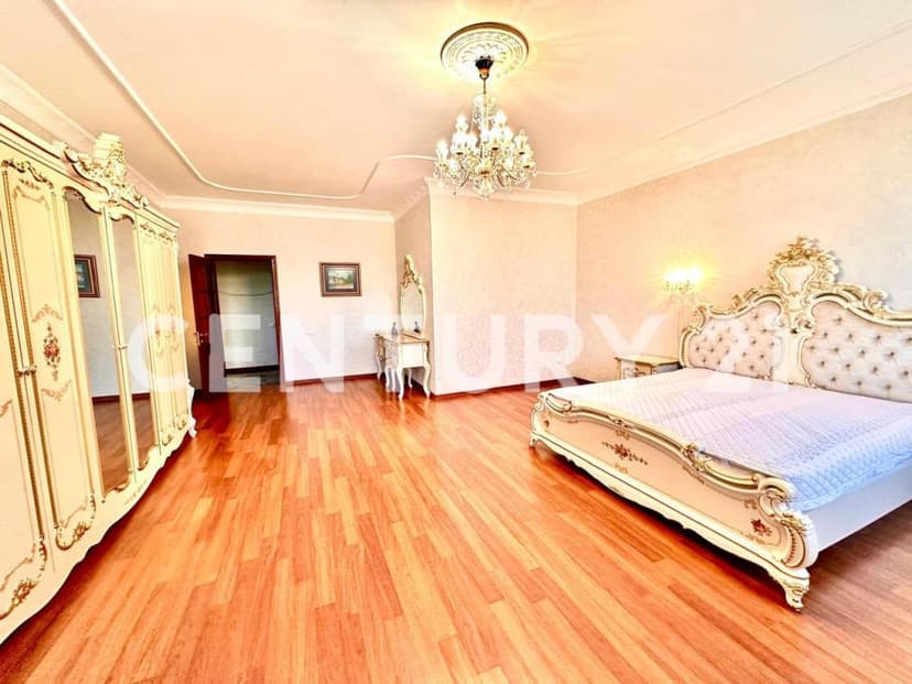 4 комн., 142 м², Монолитно-каркасный 2