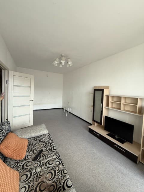 1 комн., 37 м², Инд. планировка, 103 квартал (Ростелеком)