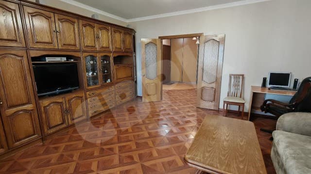3 комн., 104 м², Монолитно-каркасный, Центр - район пл. Ленина 6