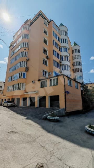 3 комн., 104 м², Монолитно-каркасный, Центр - район пл. Ленина 2