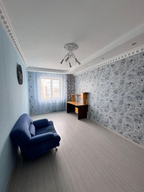 3 комн., 113 м², Блочный, Сахацирк 4