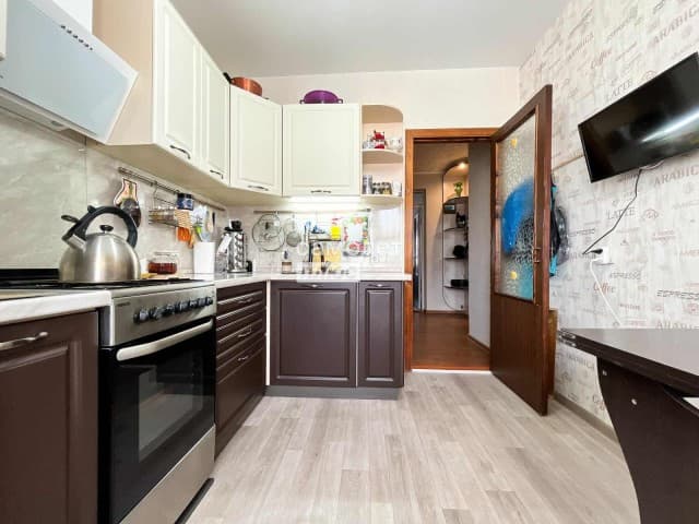2 комн., 53 м², Блочный, Жатай 2