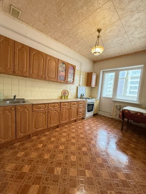 3 комн., 79 м², Блочный, Кинотеатр Лена 5