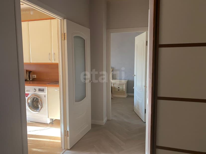 2 комн., 69 м², Инд. планировка 5