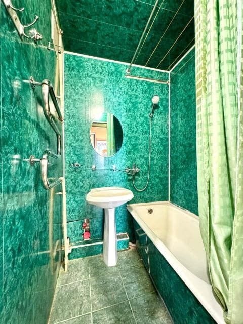 4 комн., 71 м², КПД, Крытый рынок 10
