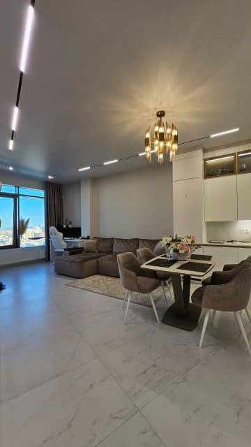 2 комн., 71 м², Монолитно-каркасный, Сахацирк 3