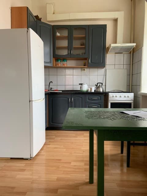 2 комн., 53 м², Сталинка, Центр - район пл. Ленина