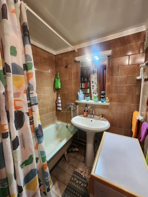 4 комн., 81 м², 112 серия, Автовокзал 8