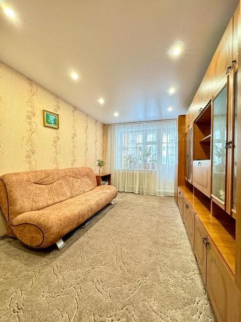 4 комн., 71 м², КПД, Крытый рынок 5