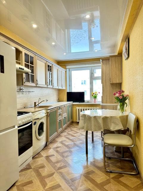 4 комн., 71 м², КПД, Крытый рынок 2