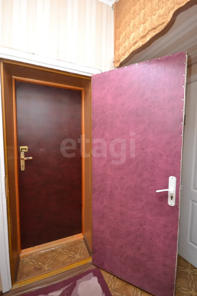 2 комн., 42 м², Инд. планировка 8