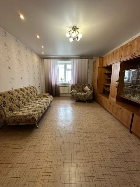 3 комн., 74 м², Блочный, Авиапорт 5