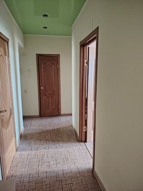 3 комн., 74 м², Блочный, Авиапорт 8
