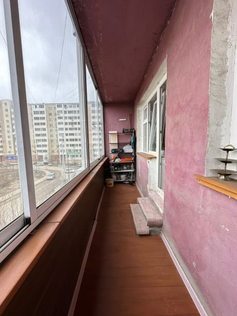 3 комн., 74 м², Блочный, Авиапорт 4