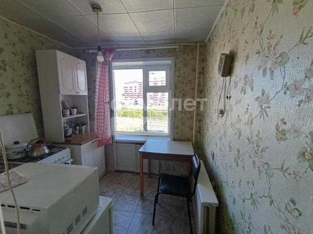 1 комн., 30 м², Хрущевка, 26 школа 13