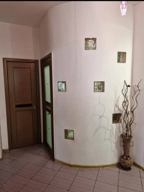 3 комн., 85 м², Монолитно-каркасный, 203 мкрн. 8