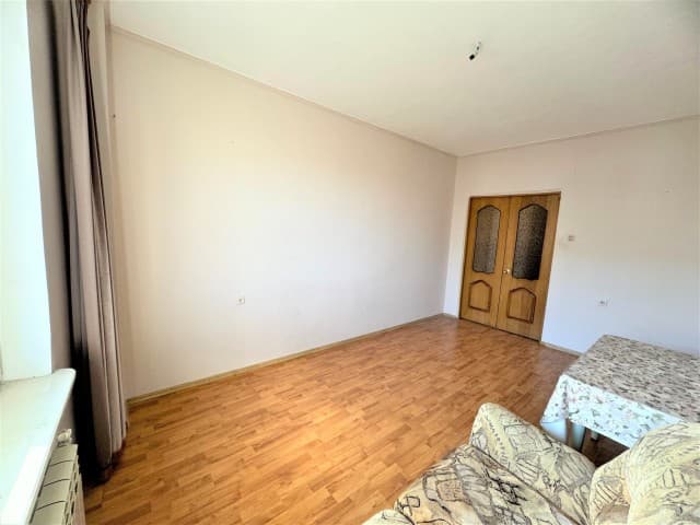 2 комн., 60 м², Монолитно-каркасный, Центр - район пл. Ленина 9