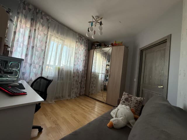 2 комн., 48 м², Монолитно-каркасный, Рынок Столичный 10