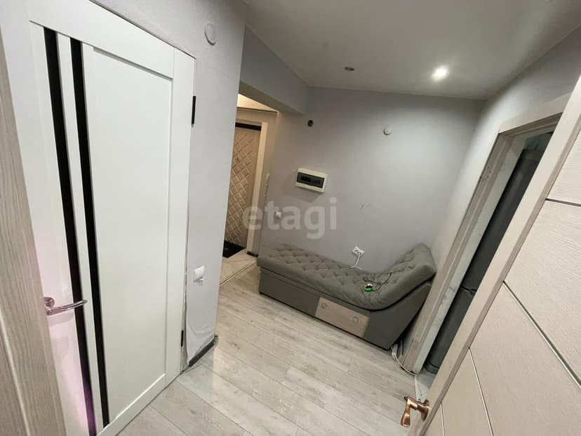 1 комн., 40 м², Инд. планировка 8